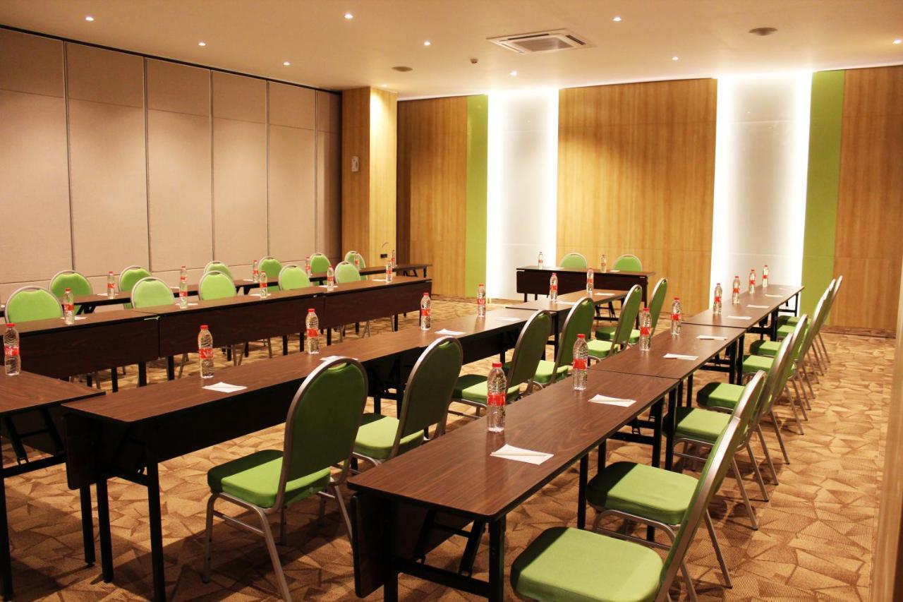 Zest Parang Raja Solo By Swiss-Belhotel International Bonorejo Εξωτερικό φωτογραφία